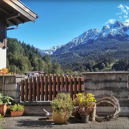 Haus Flora Am Kaiser *